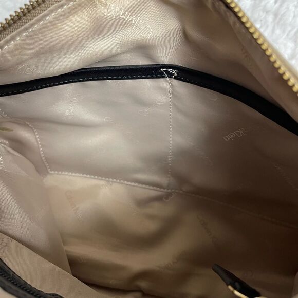 Calvin Klein Khaki Nylon Belfast Messenger crossbody bag black logo strap - Picture 11 of 12